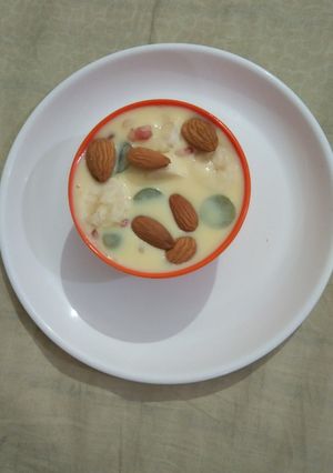 A picture of Fruit custard.
