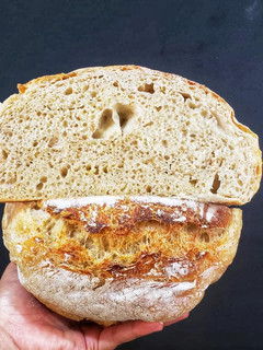 Una foto de Pan con Masa Madre