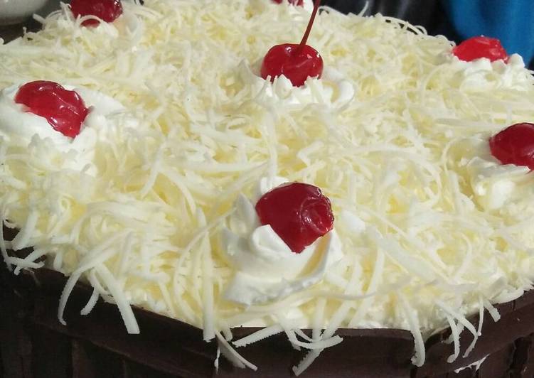 Simple black forest