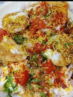 दही पापड़ी चाट (dahi papdi recipe in Hindi) रेसिपी मुख्य फोटो