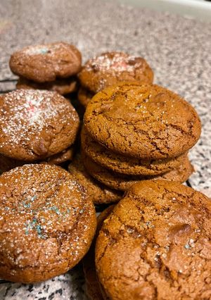 Hình của món Bánh quy gừng (Gingersnap cookies).