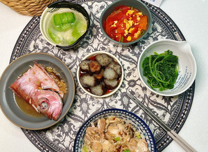 日式雞肉菇菇炊飯 的食譜成品照片