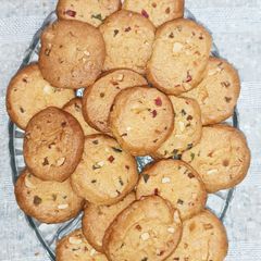 A picture of Karachi Tutti-Frutti Cookies.