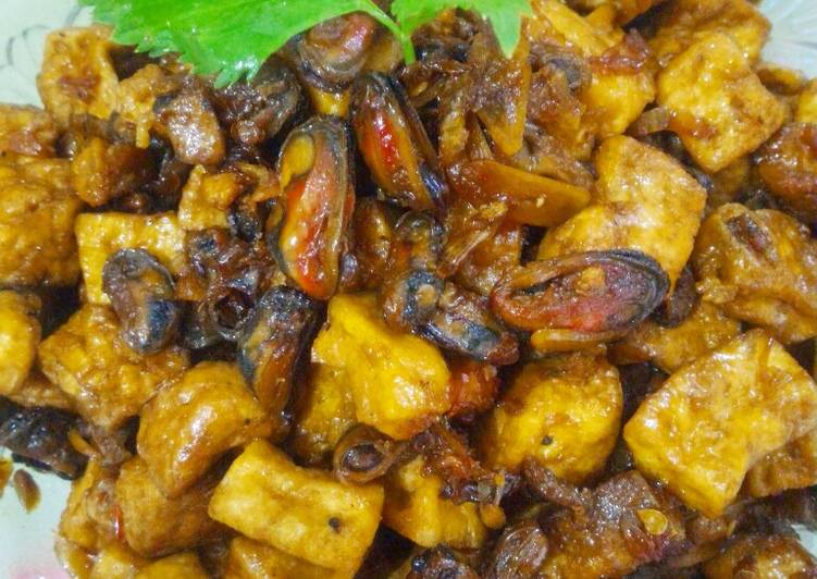 Bagaimana Menyiapkan Sambal goreng kupang Anti Gagal