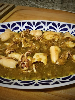 Una foto de Calamares encebollados