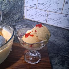 A picture of Mango ice-cream 🥭.