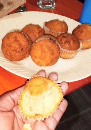 A picture of Crunchy vanilla cakes.