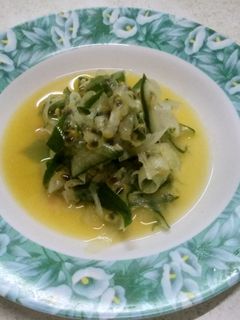 涼拌百香果小黃瓜 的食譜成品照片