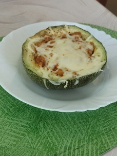 Töltött cukkini recept fotója