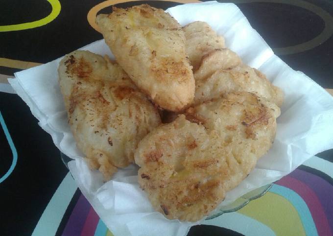 Pisang goreng tepung