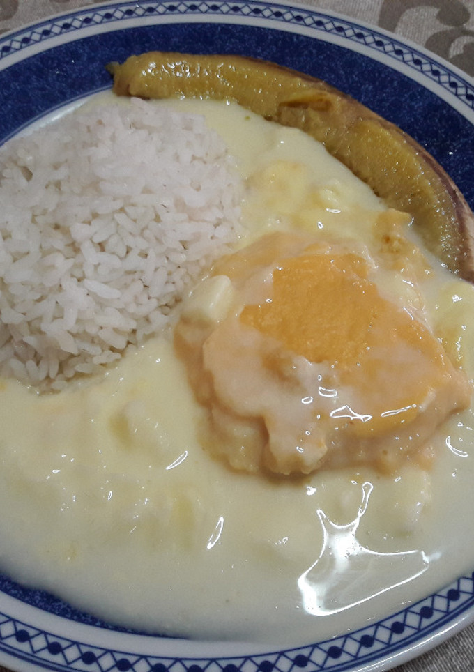 Una foto de 🇨🇺"Arroz a la cubana" vegano
