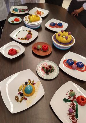 Una foto de Glaseado espejo aplicado a una receta Karla Bautista
