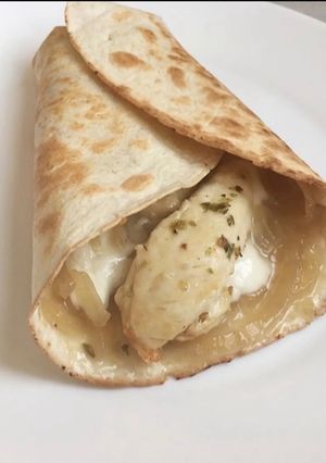 Una foto de Tortitas amb pollastre i salsa de iogurt