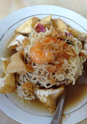Foto resep Lontong Mie Suroboyo