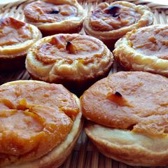 Mini Tofu Pumpkin Pie A picture of Mini Tofu Pumpkin Pie.