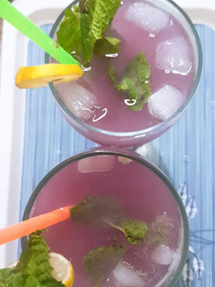 A picture of Black plum juice.