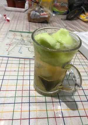 Una foto de Té helado hierbabuena-limón