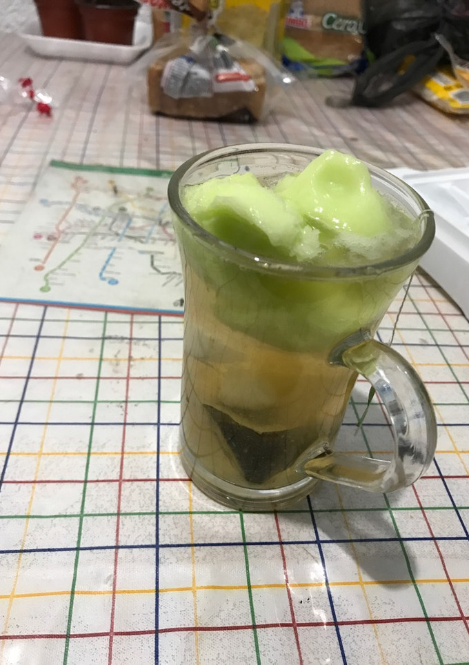 Una foto de Té helado hierbabuena-limón