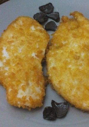 Foto principal de Escalopines de pollo crujientes con ajo negro, sin gluten