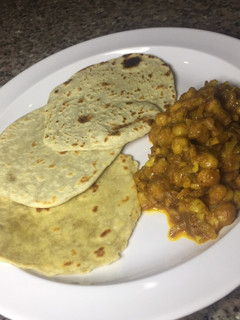 A picture of Curried chickpeas.