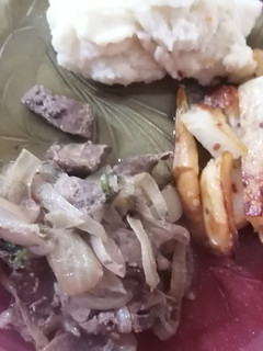 Una foto de Hígado encebollado