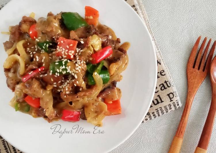 Bagaimana Menyiapkan Black Pepper Beef Creamy yang Enak