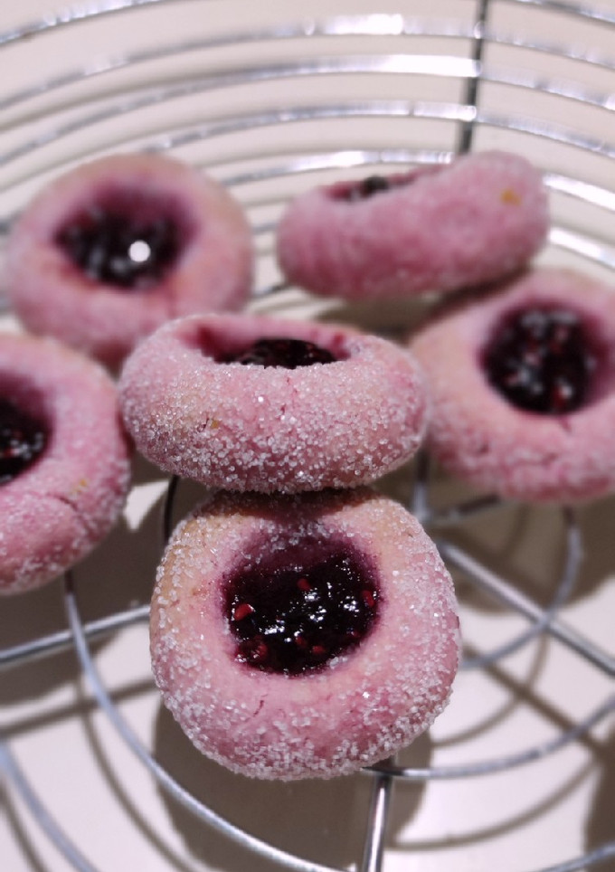 Una foto de Panellets de frambuesas