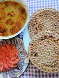 खोबा रोटी और लहसुन तड़का दाल (Khoba roti aur lahsun tadka dal recipe in hindi)