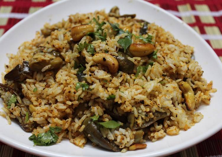 Recipe of Homemade Brinjal Masala Rice (without onion and Garlic)