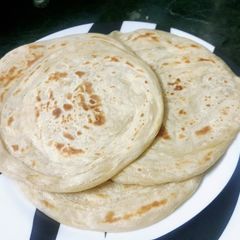 A picture of Sulemani Paratha.