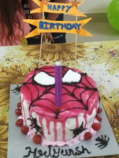 સ્પાઈડર કેક(Spider cake recipe in Gujarati) રેસીપી મુખ્ય ફોટો