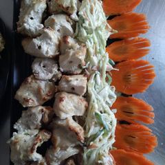 A picture of Chicken malai tikka.