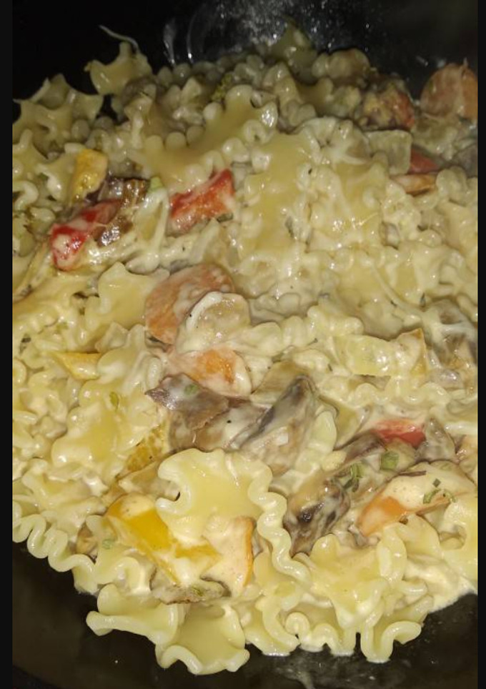 Una foto de Pasta italiana con verduras