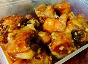 Hình của món Sườn xào chua ngọt.