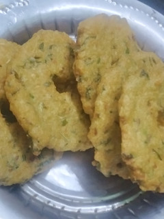 தர்மபுரி கீரை வடை செய்முறை முக்கிய புகைப்படம்