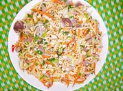 A picture of gỏi mề gà