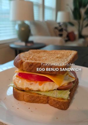 A picture of Egg Benjo Sandwich 🥪.