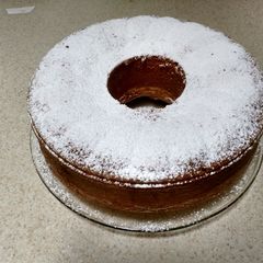 A picture of Pfeffernusse Pound Cake.