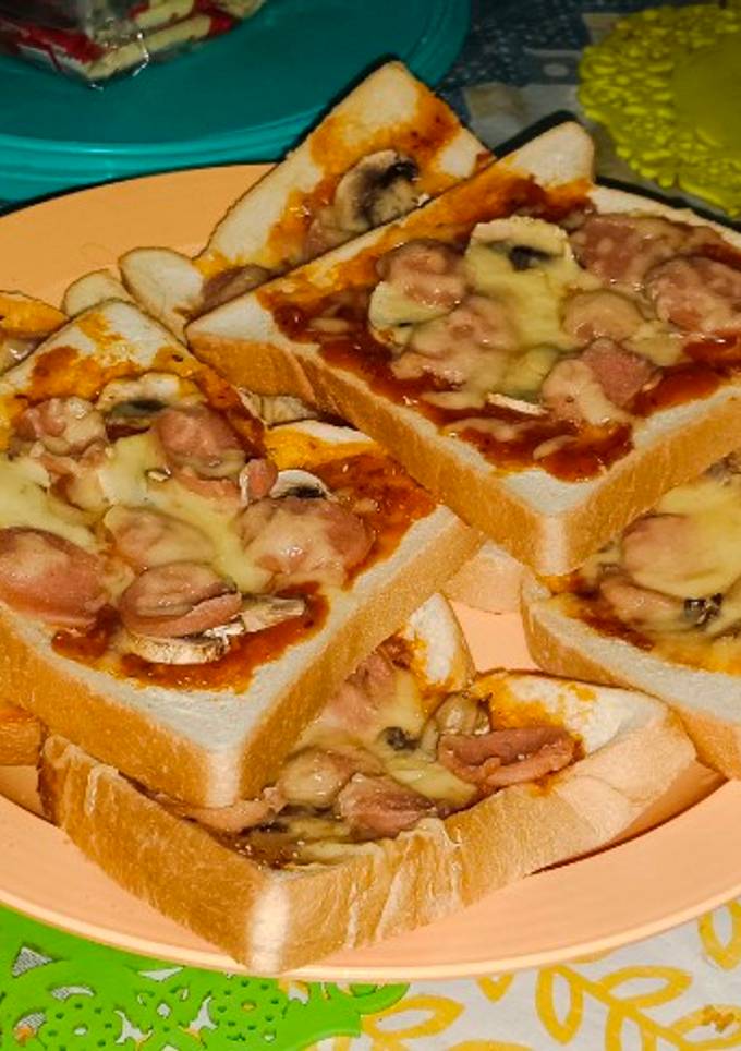 Resep Roti Simple Resep Pizza roti simple oleh Ummu Faraish - Cookpad