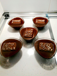 Una foto de Natillas de chocolate Con galletas tosta rica de chocolate
