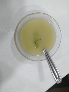 દૂધી- સૂપ(Dudhi Soup Recipe in Gujarati) રેસીપી મુખ્ય ફોટો