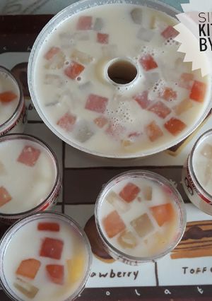 Foto resep 12. Puding Koktail Susu