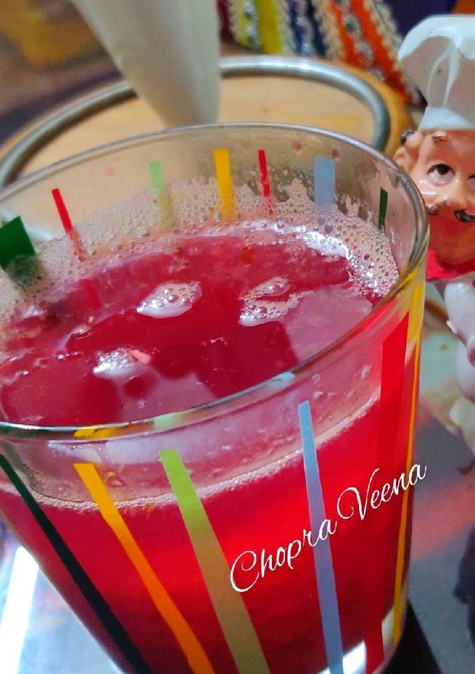 सेब अनार का जूस (seb anar ka juice recipe in Hindi) रेसिपी मुख्य फोटो