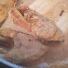 A picture of Nawabi Rui (rohu in a thick white gravy).