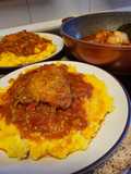 Pollo con tomate (Ostropel de pui)
