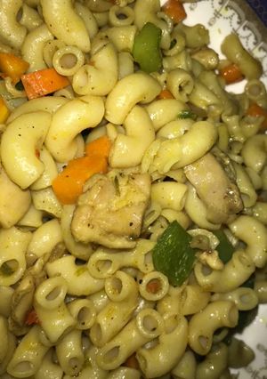 A picture of Chicken pasta.