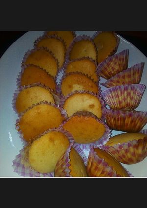 A picture of Vanilla cupcakes 1.