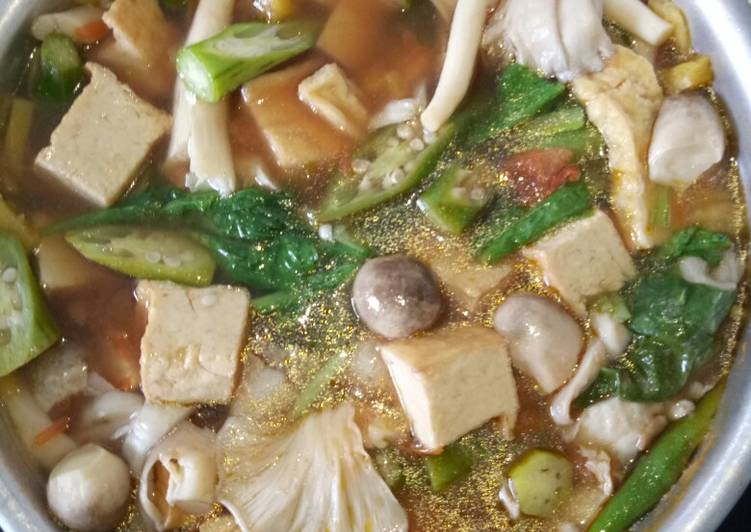 Easiest Way to Prepare Perfect Lẩu chua chay