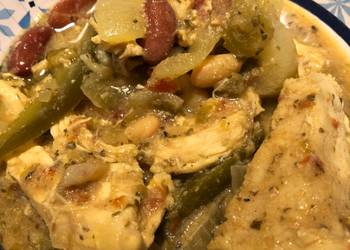 Easy Making Recipe Crockpot Zesty 2Bean Shredded Chicken Chili Delicious Perfect