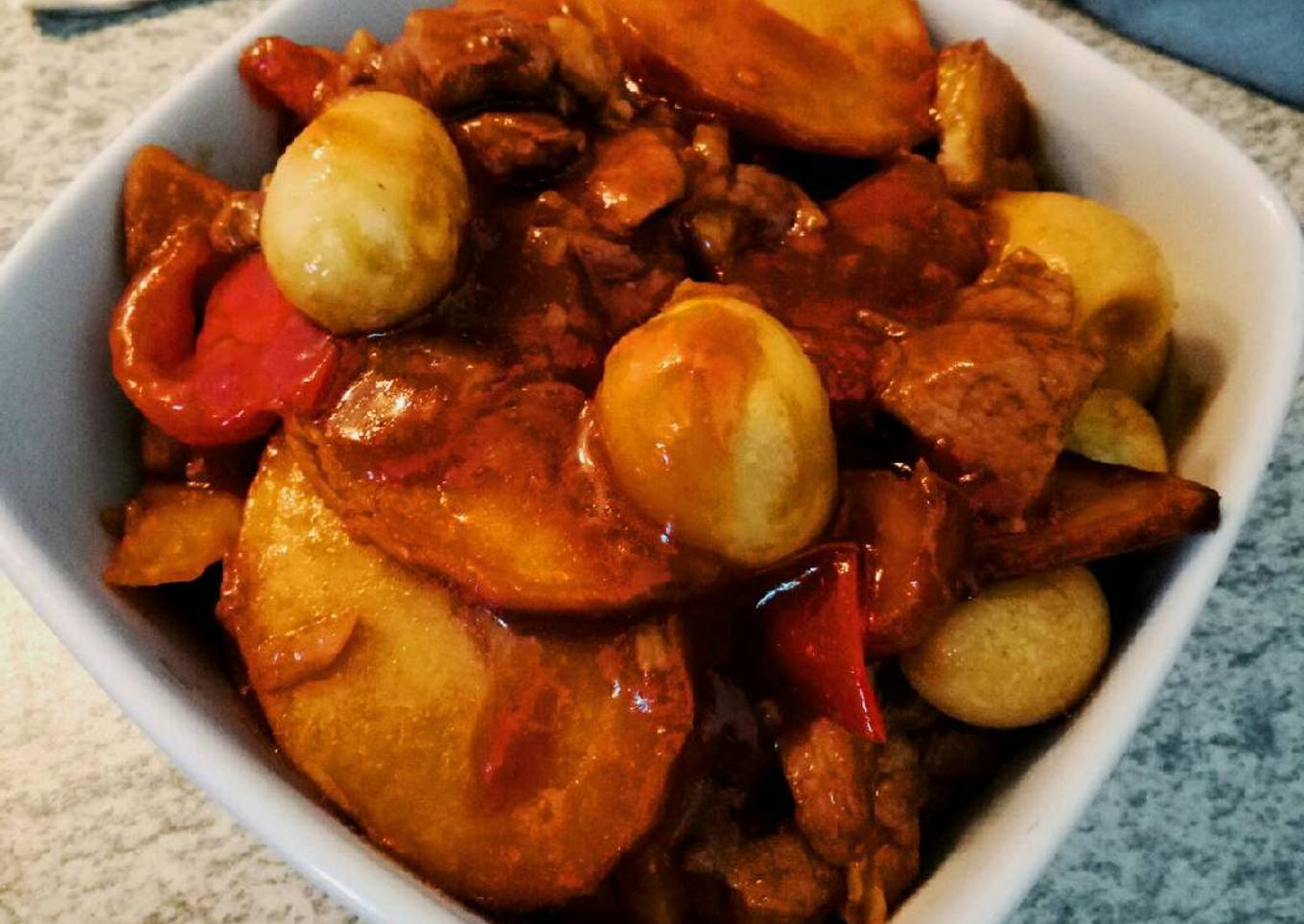 Ayam kentang kecap